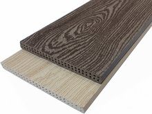 Подступёнок из ДПК Holzhof. Тиснение "Кольца дерева"